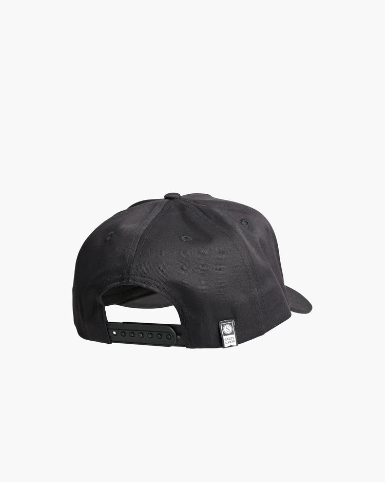 LABELLED 5 PANEL CAP