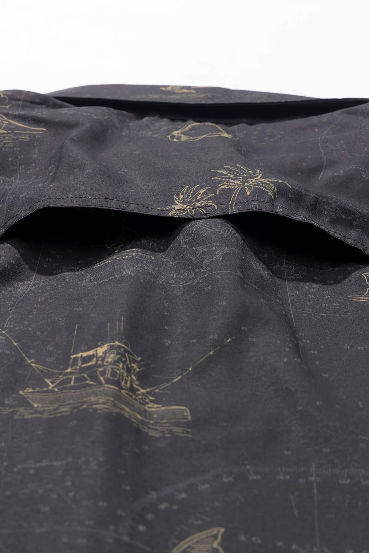 HELMSMAN UV BUTTON UP